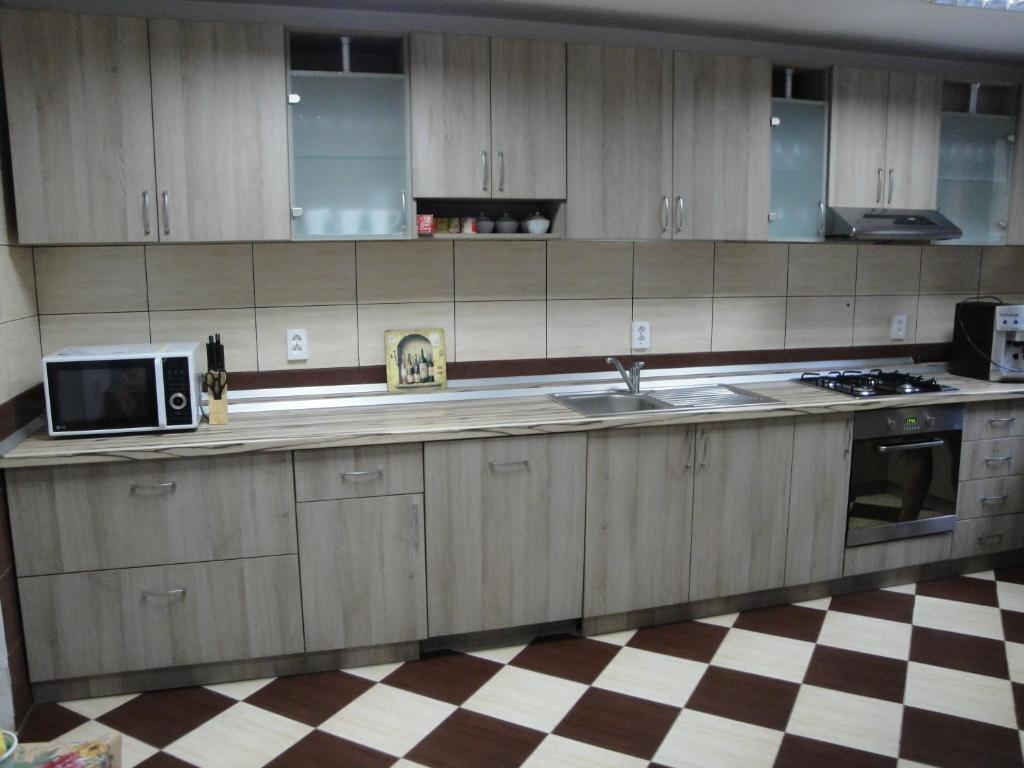Pensiunea Roua B&B 3*